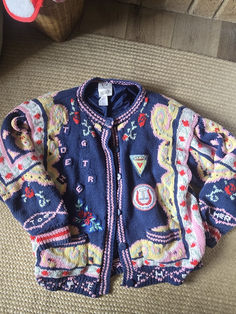 Vintage 1980s Together Knit with Embroiderey Oversized Sweater